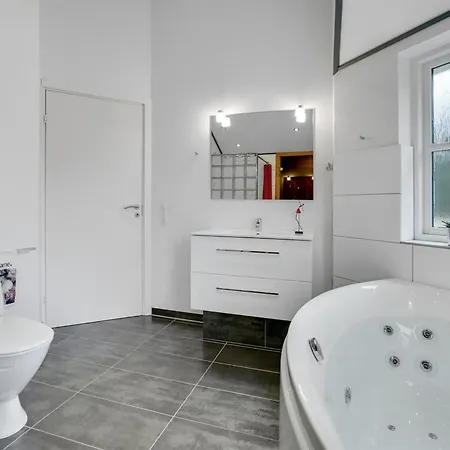 Hekla - 30km From The Sea By Interhome *